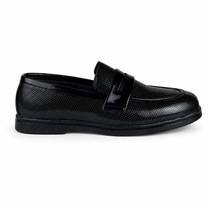 DOTTED BLACK PATENT MEDICATED LOAFER